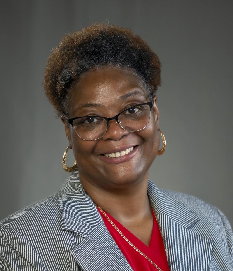 Danielle Miles Headshot