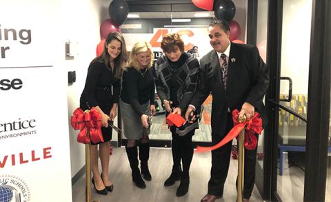 DâYouville, da Vinci Host Ribbon Cutting for Active Learning Center Classroom