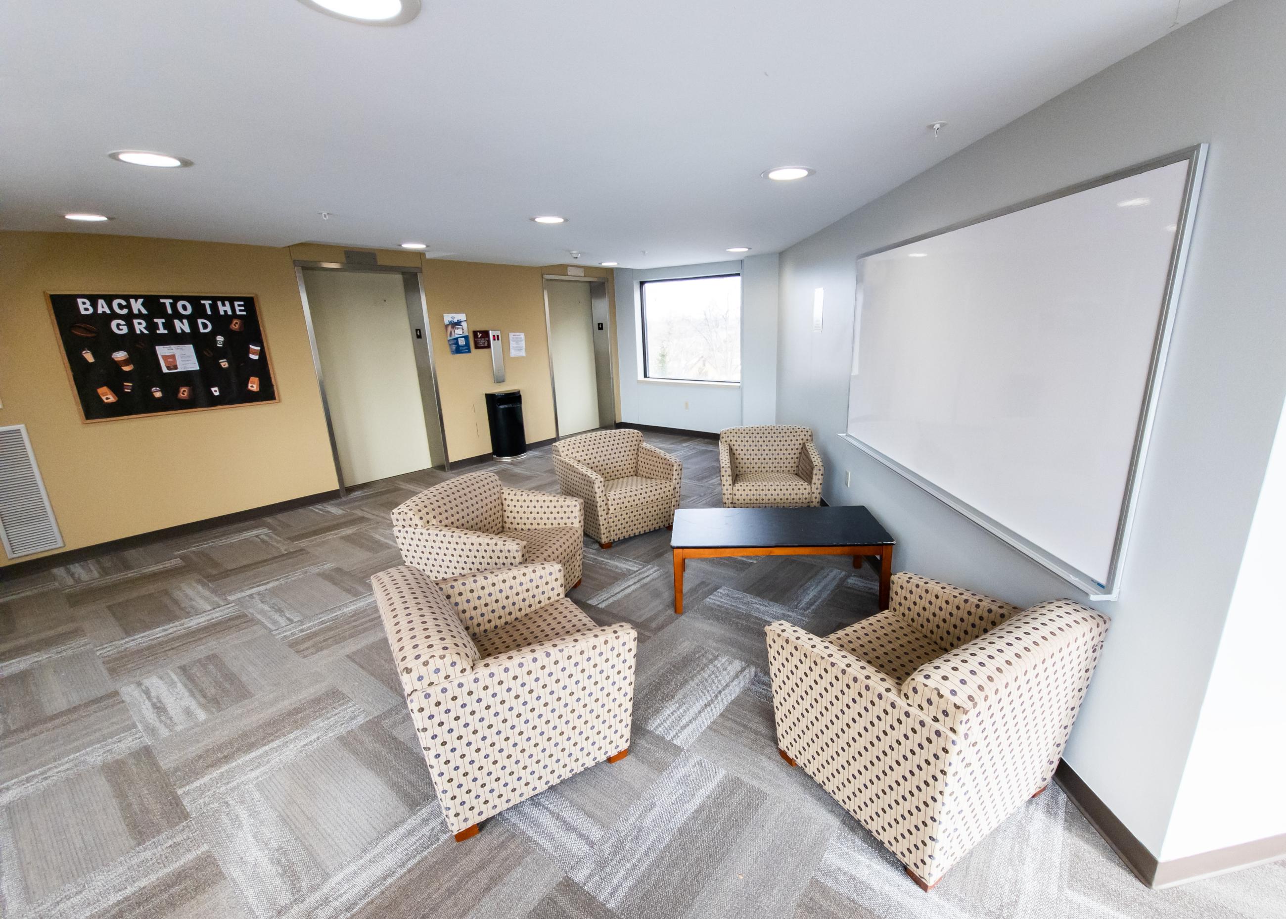 Apartment Complex DYouville