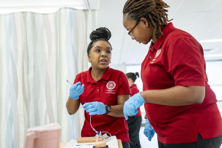 nursing student at the immersive lab in Buffalo, NY