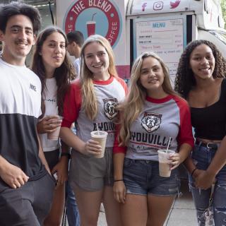 Students at Food Truck